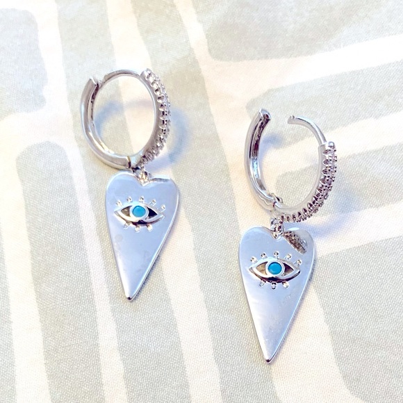 Silver Toned Heart Evil Eye Huggie Hoop Earrings (BRAND NEW) - Picture 6 of 8